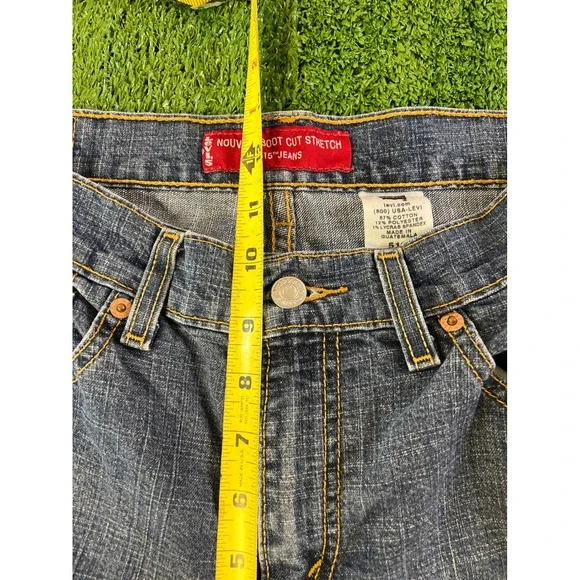 Levi 515 Signature Women Medium Wash Mid Rise Bootcut Jeans Blue Size 8S - Picture 3 of 9